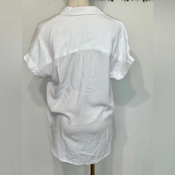 BEACHLUNCHLOUNGE White Short Sleeve Button Up Blouse Size Small - Picture 6 of 8